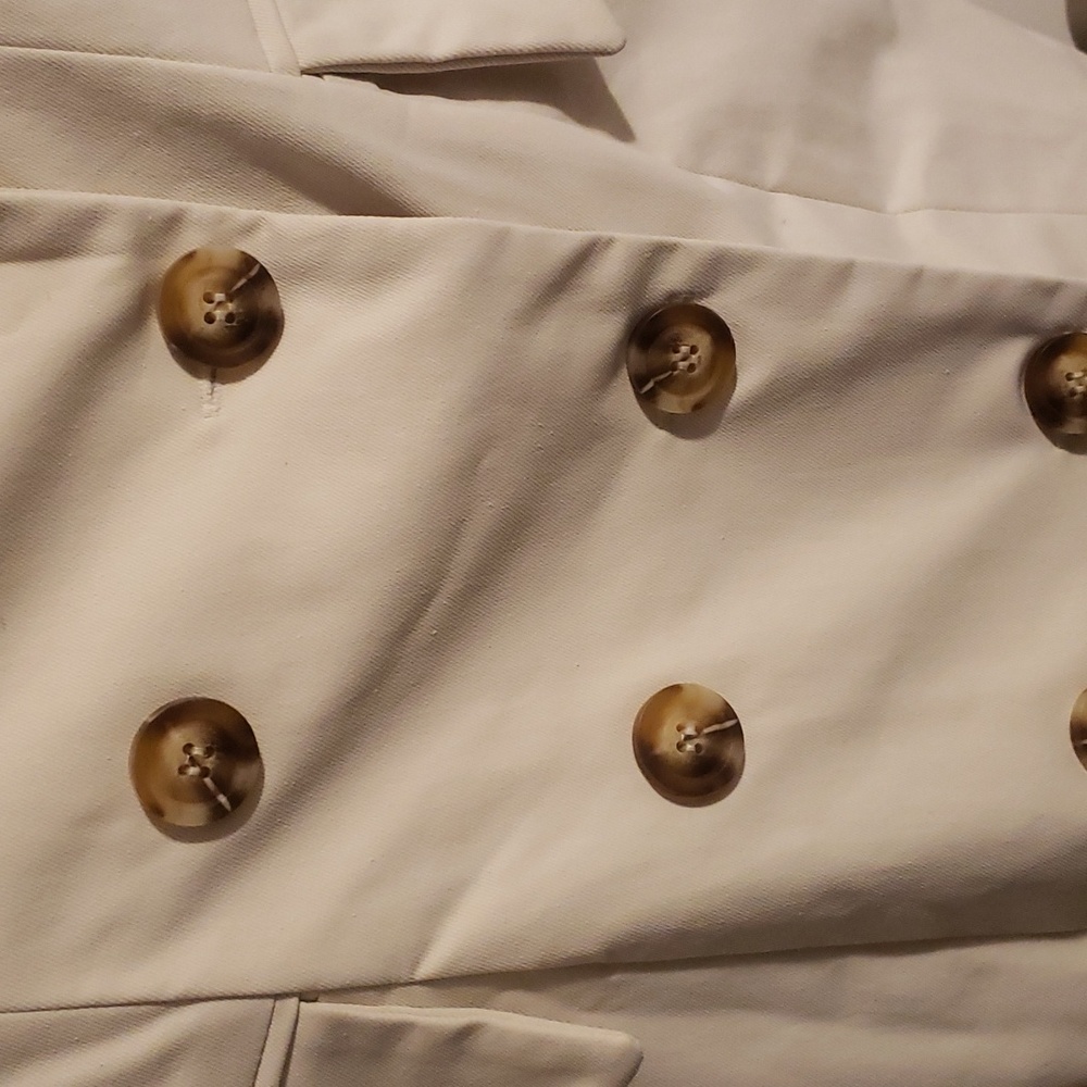 Blazer - Picture 3 of 3